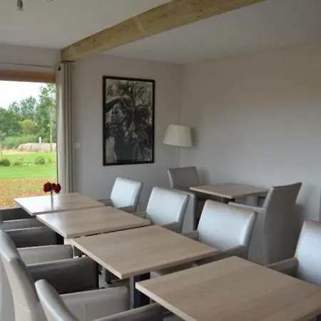فندق مبيت وإفطار Les Jardins D'eugenie Maison D'hotes Et Leulinghen-Bernes